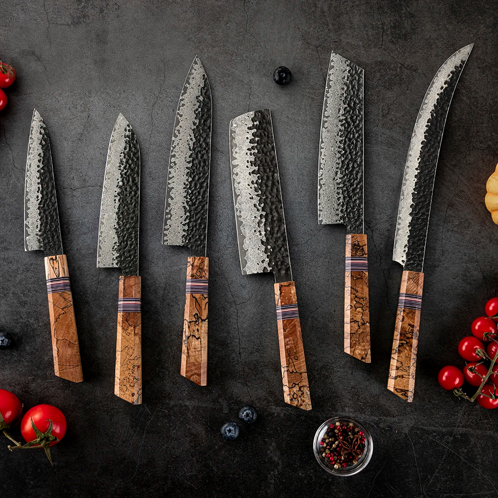 Uniwersalny nóż santoku marki Hikari – najwyższej jakości stal damasceńska VG-10 zapewniająca ostrość i trwałość